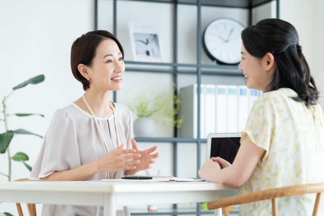 カウンセリングを受ける女性