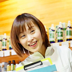 メディカルアロマテラピー　講師　鷲田康子さん
