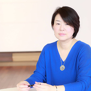英語コーチ　菅根初恵さん